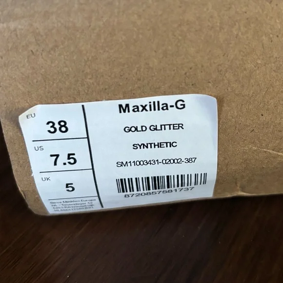 Glitter Shoes - Picture 4 of 10